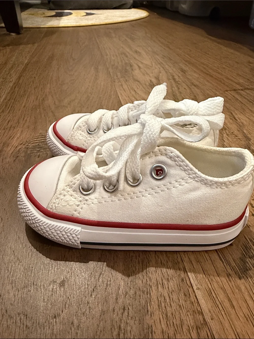 Converse White Canvas Kids Sneakers with Red Trim